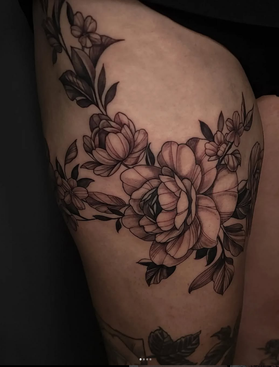 Leg Sleve Flower | Tatudro Tattoo Portfolio